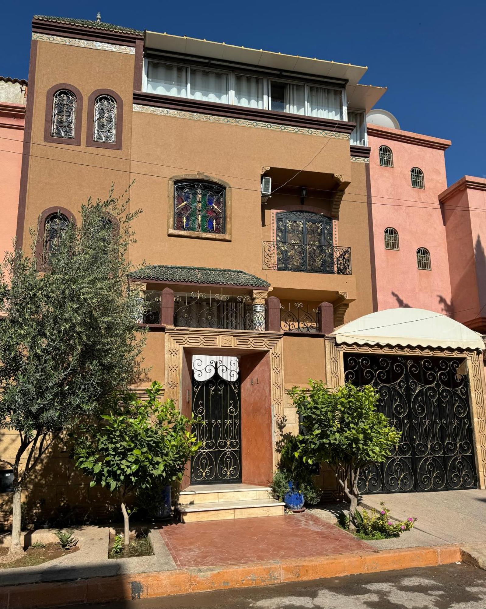 Marrakech Art Apartment มาร์ราเกช ภายนอก รูปภาพ