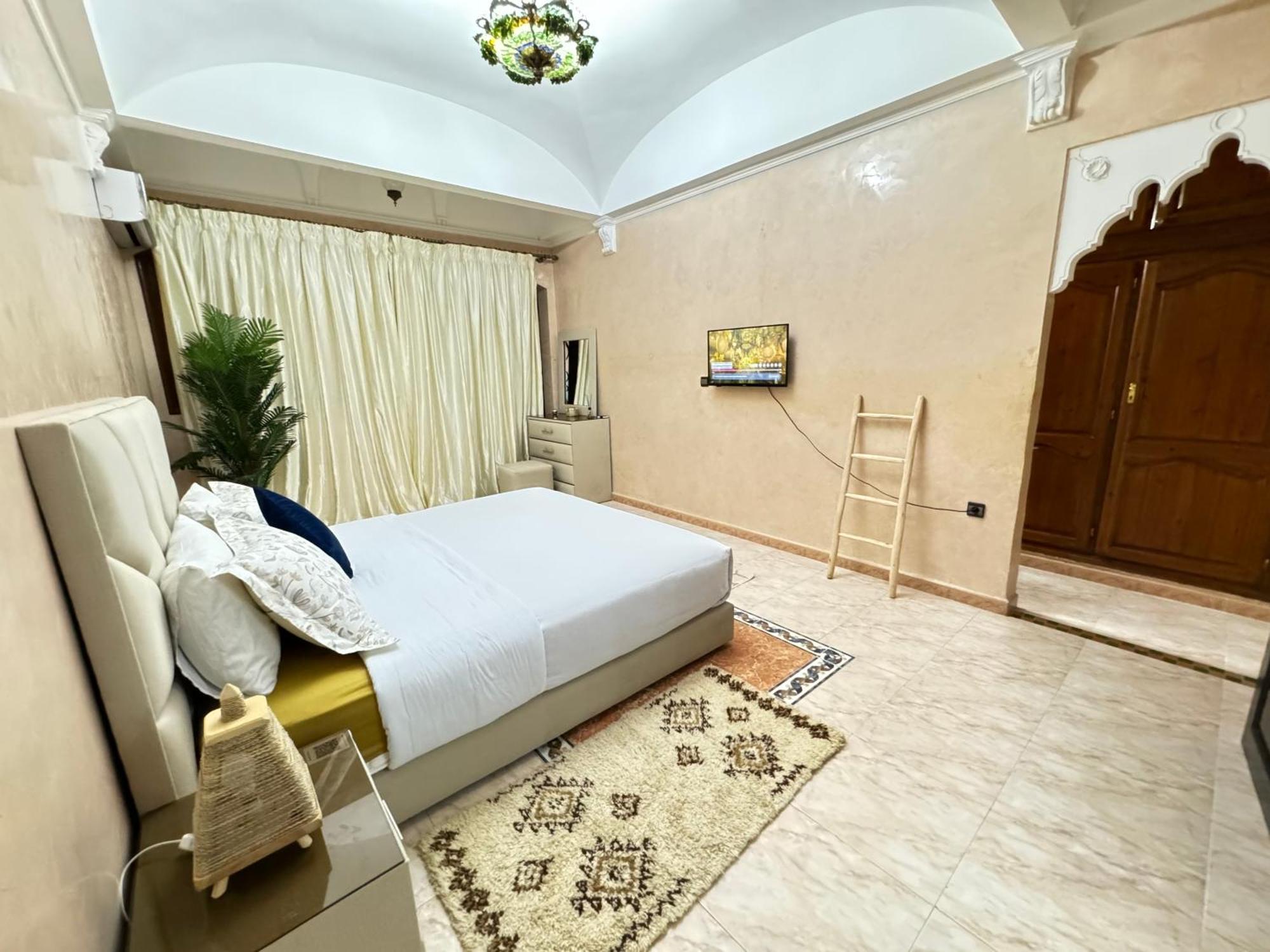 Marrakech Art Apartment มาร์ราเกช ภายนอก รูปภาพ